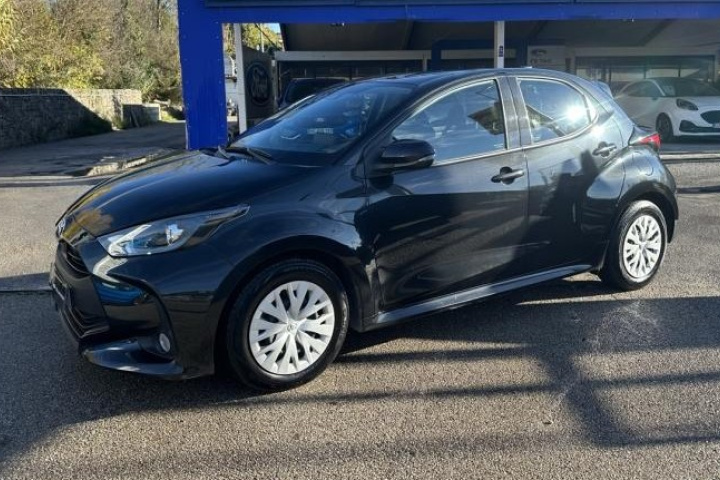 TOYOTA YARIS HYBRIDE MY21